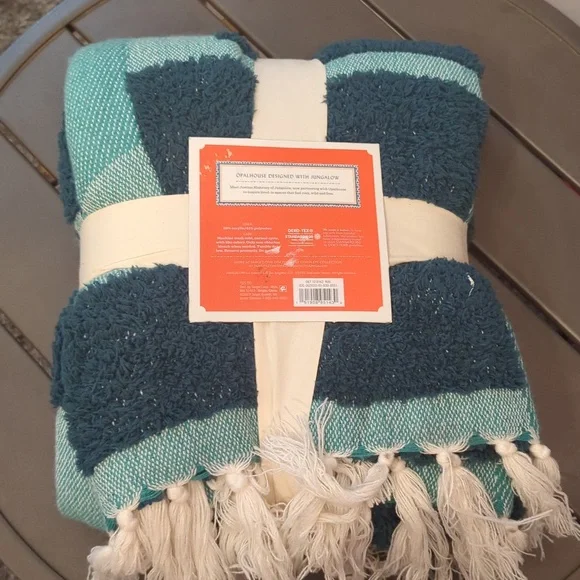 Opalhouse geometric patterned chunky woven throw blanket - Picture 3 of 5